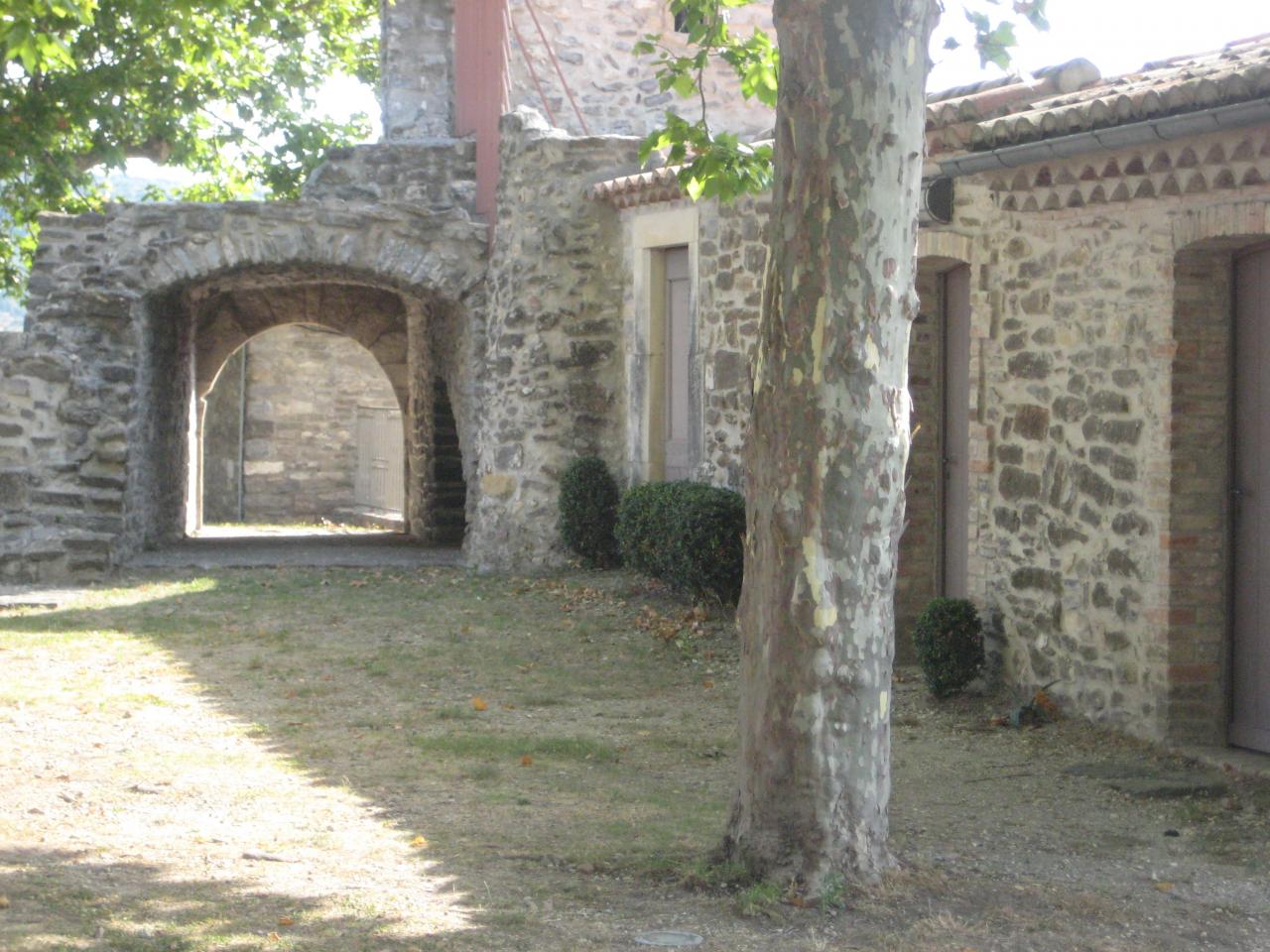Vieux Saint-Ambroix - pierre